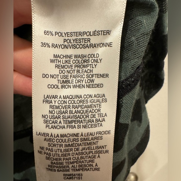 Calvin Klein Performance Camo Long-sleeve Top - Picture 8 of 10